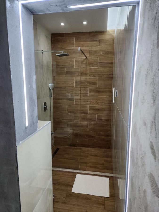 Apartman El ซาราเยโว ภายนอก รูปภาพ