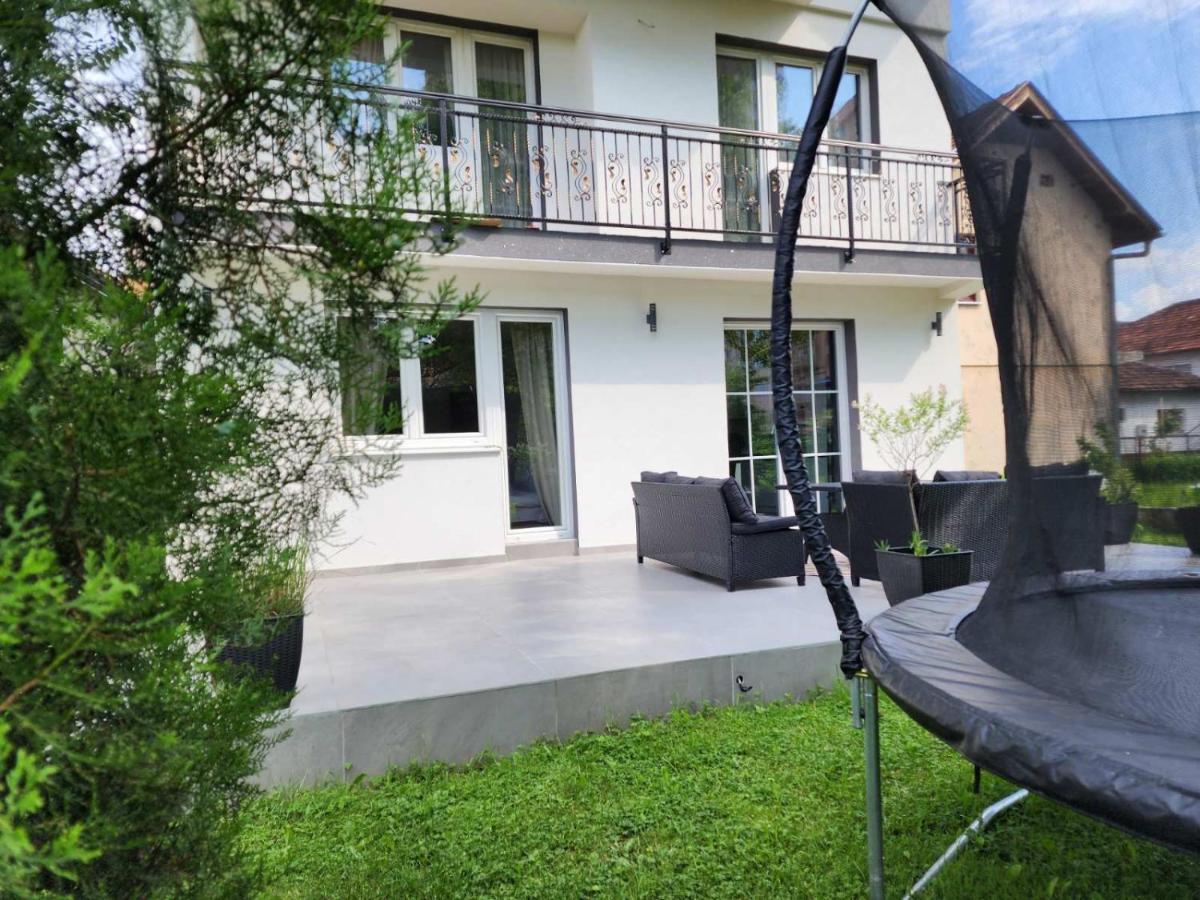 Apartman El ซาราเยโว ภายนอก รูปภาพ