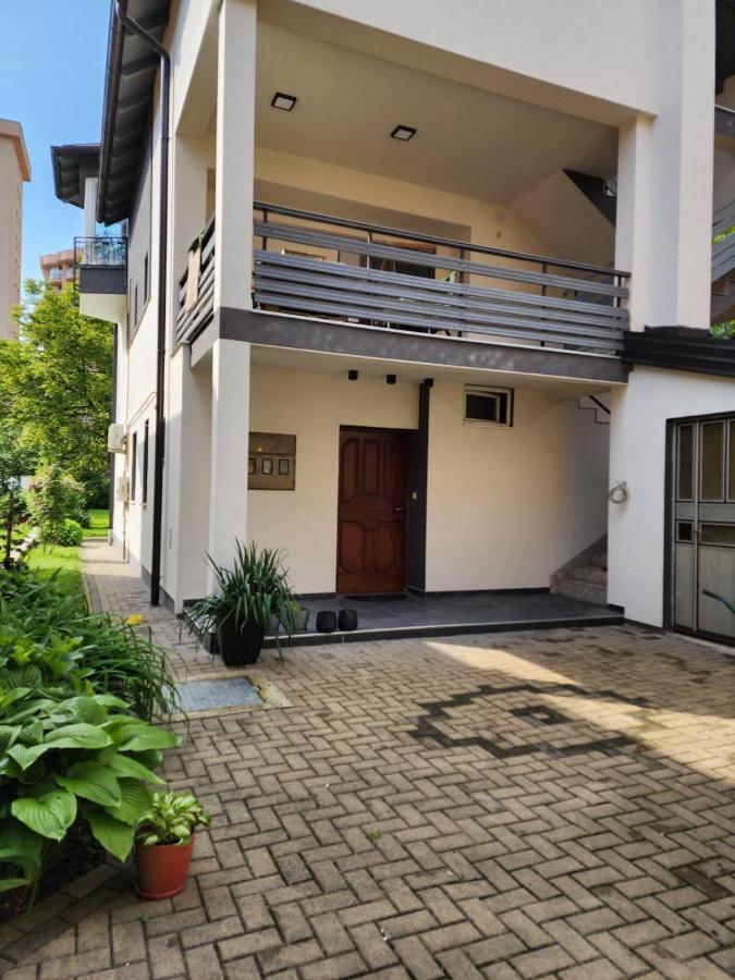 Apartman El ซาราเยโว ภายนอก รูปภาพ