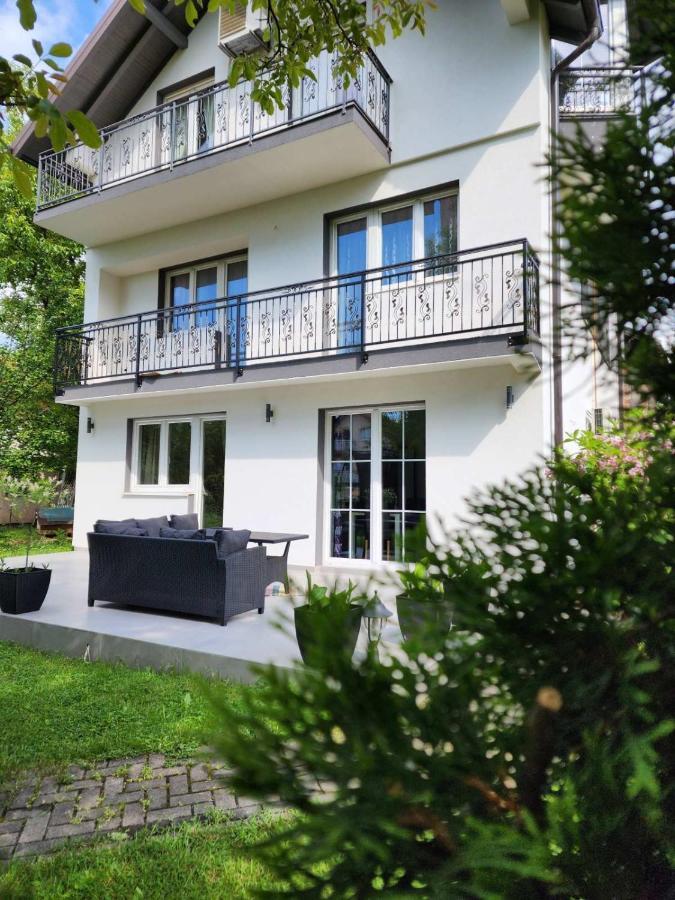 Apartman El ซาราเยโว ภายนอก รูปภาพ