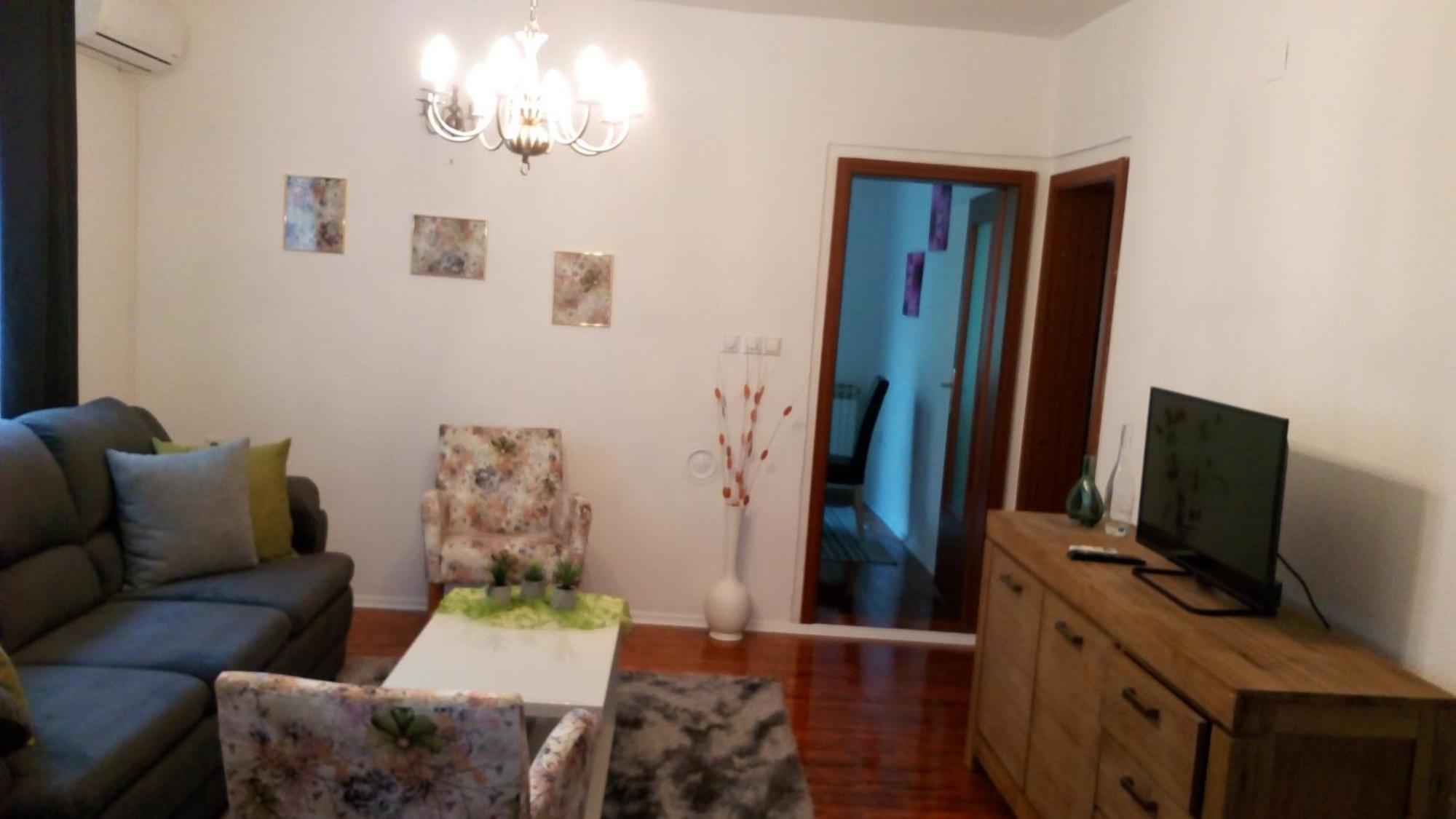 Apartman El ซาราเยโว ภายนอก รูปภาพ
